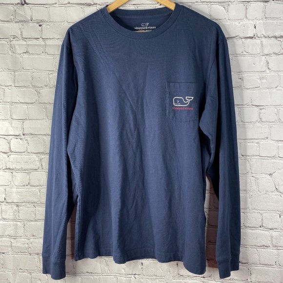 Vineyard Vines Tops - VINEYARD VINES Happy Holidays 2016 Long Sleeve M
